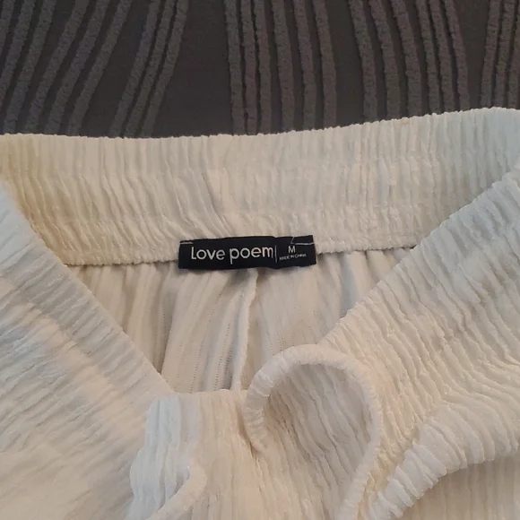 White Textured Wide-Leg Pants - Picture 7 of 12